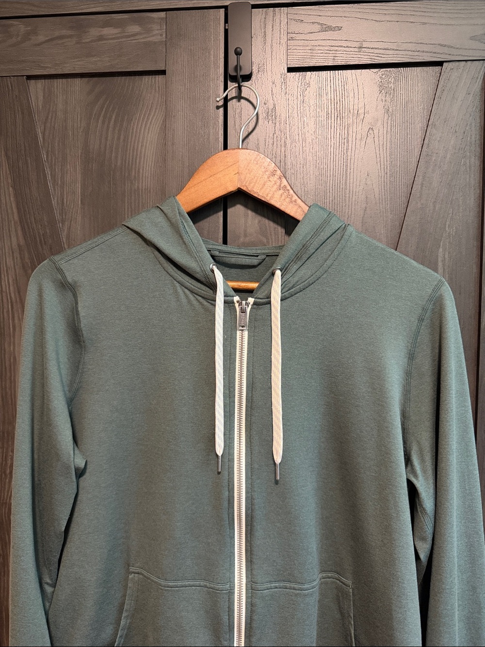 Vuori Halo 2.0 hoodie - Picture 3 of 6
